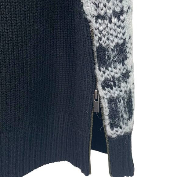 Banana Republic Womens Sz M White/Black Plaid Front Crew Sweater - Picture 8 of 11